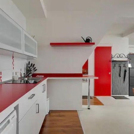 Lenka'S Cozy Red Studio + Lenka'S Cozy Gold Apartment Prag Exteriör bild